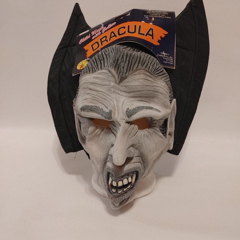 RUBIE'S Dracula Mask with Cowl Child Size BNWT